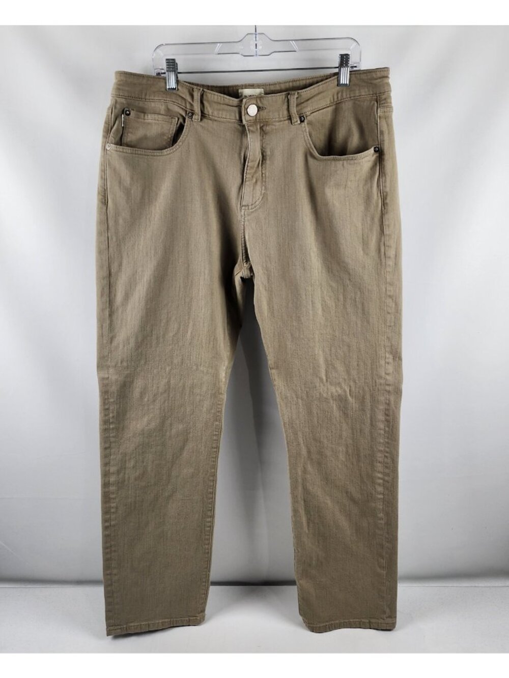 DL1961 Jeans Mens 38x31 Tan Russell Slim Straight Leg Cedarwood USA